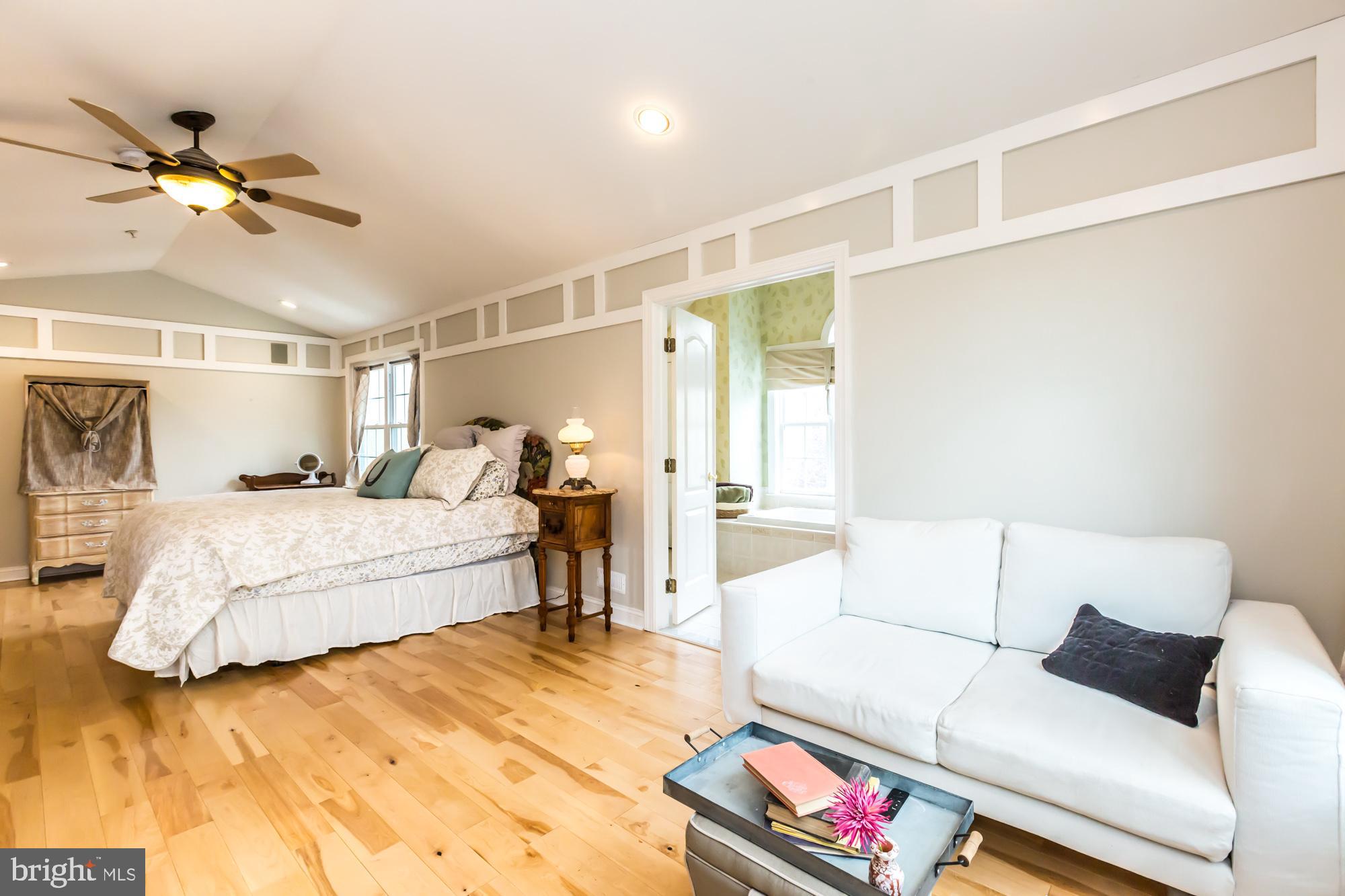 4553 Old Oak Road Doylestown, PA 18902 - Photo 19 of 32 Gallery Image 19