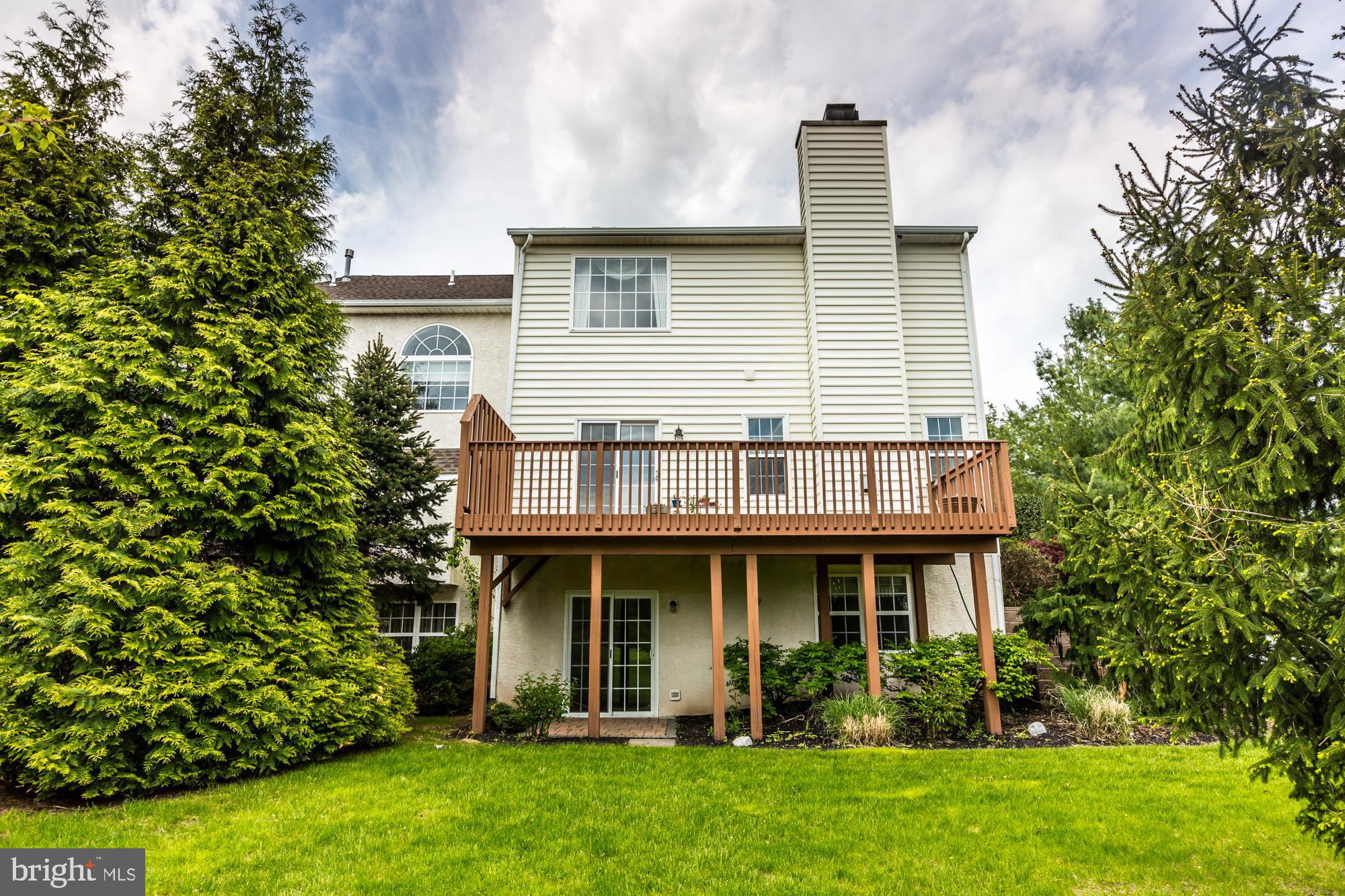 4553 Old Oak Road Doylestown, PA 18902 - Photo 6 of 32 Gallery Image 6
