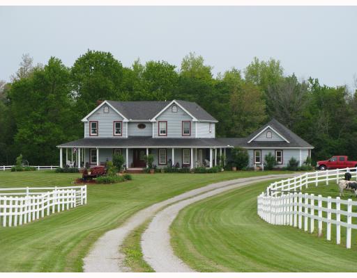 549 Patterson Road New Beaver, PA 16141 - Photo 2 of 8 Exterior Front. Simply beautiful!