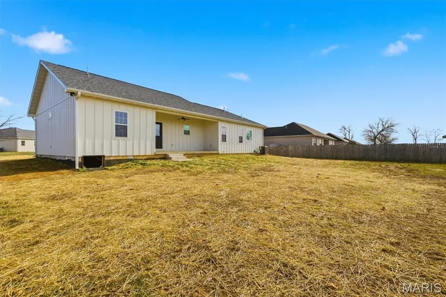 $260,000 | 2707 Mayfield Drive, Mountain Grove, MO 65711