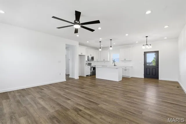 $260,000 | 2707 Mayfield Drive, Mountain Grove, MO 65711