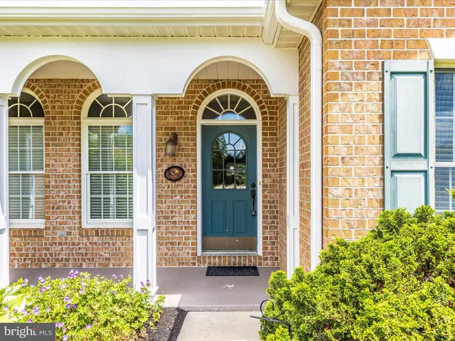 $499,800 | 6337 Medina Ridge Drive, Fayetteville, PA 17222