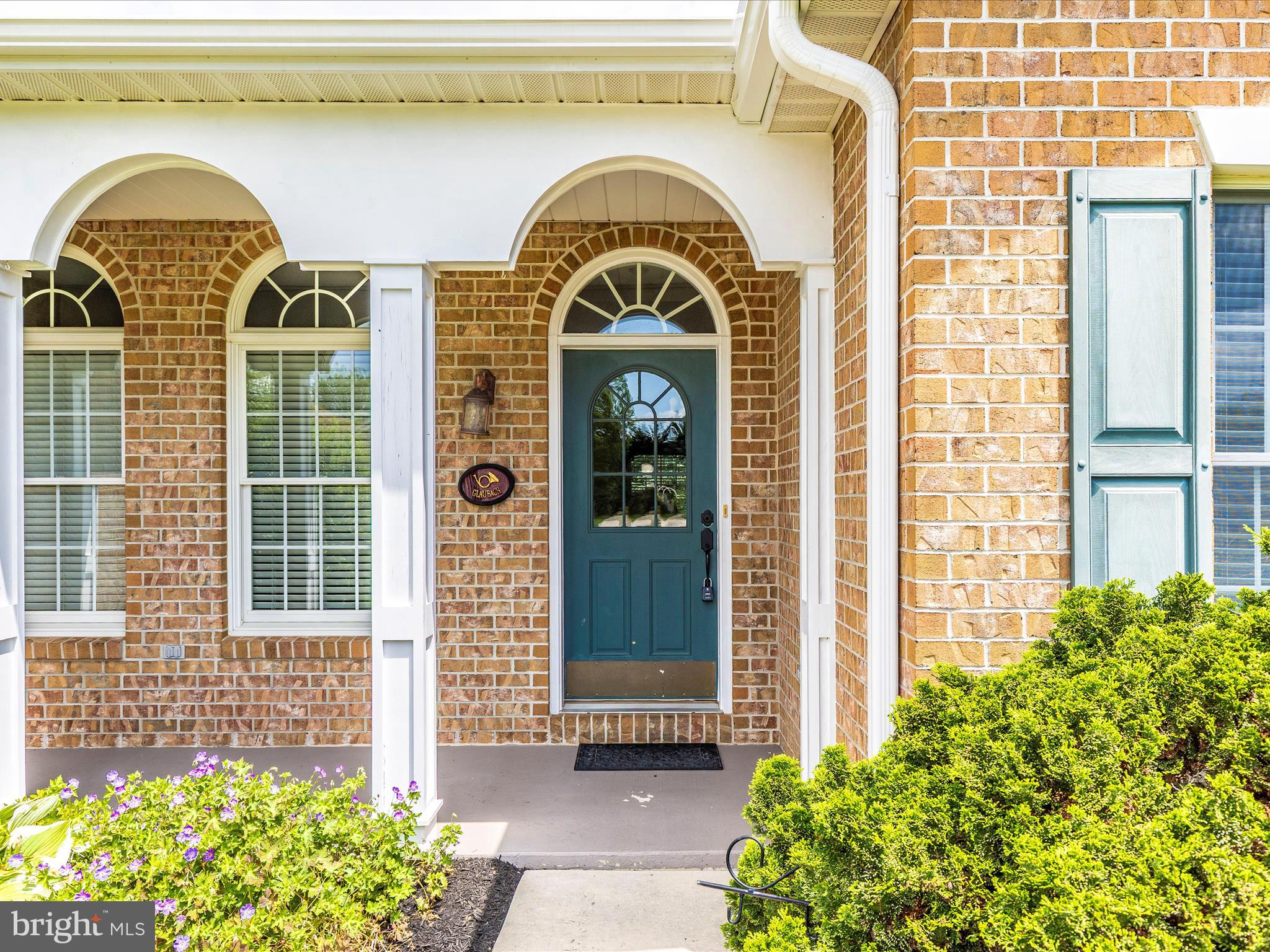 6337 Medina Ridge Drive Fayetteville, PA 17222 - Photo 3 of 50 a front view of a house