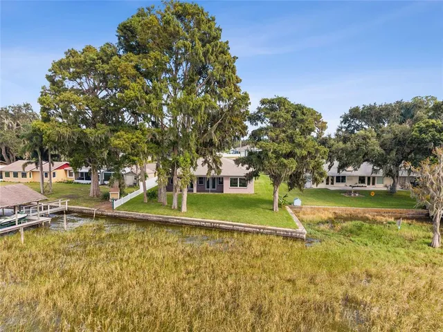 $799,000 | 2635 Lake Eustis Drive, Tavares, FL 32778