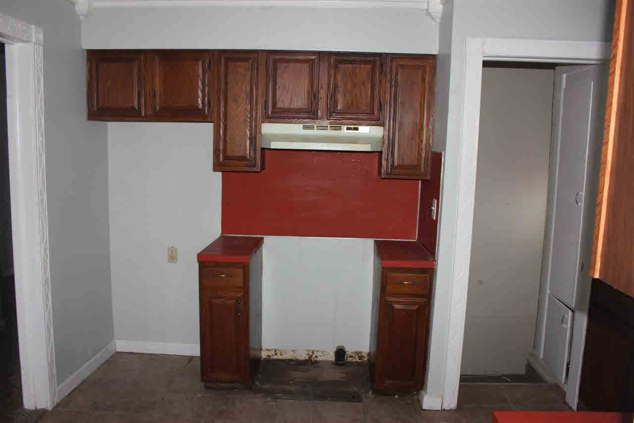 2710 Lapeer Road Flint, MI 48503 - Photo 4 of 52
