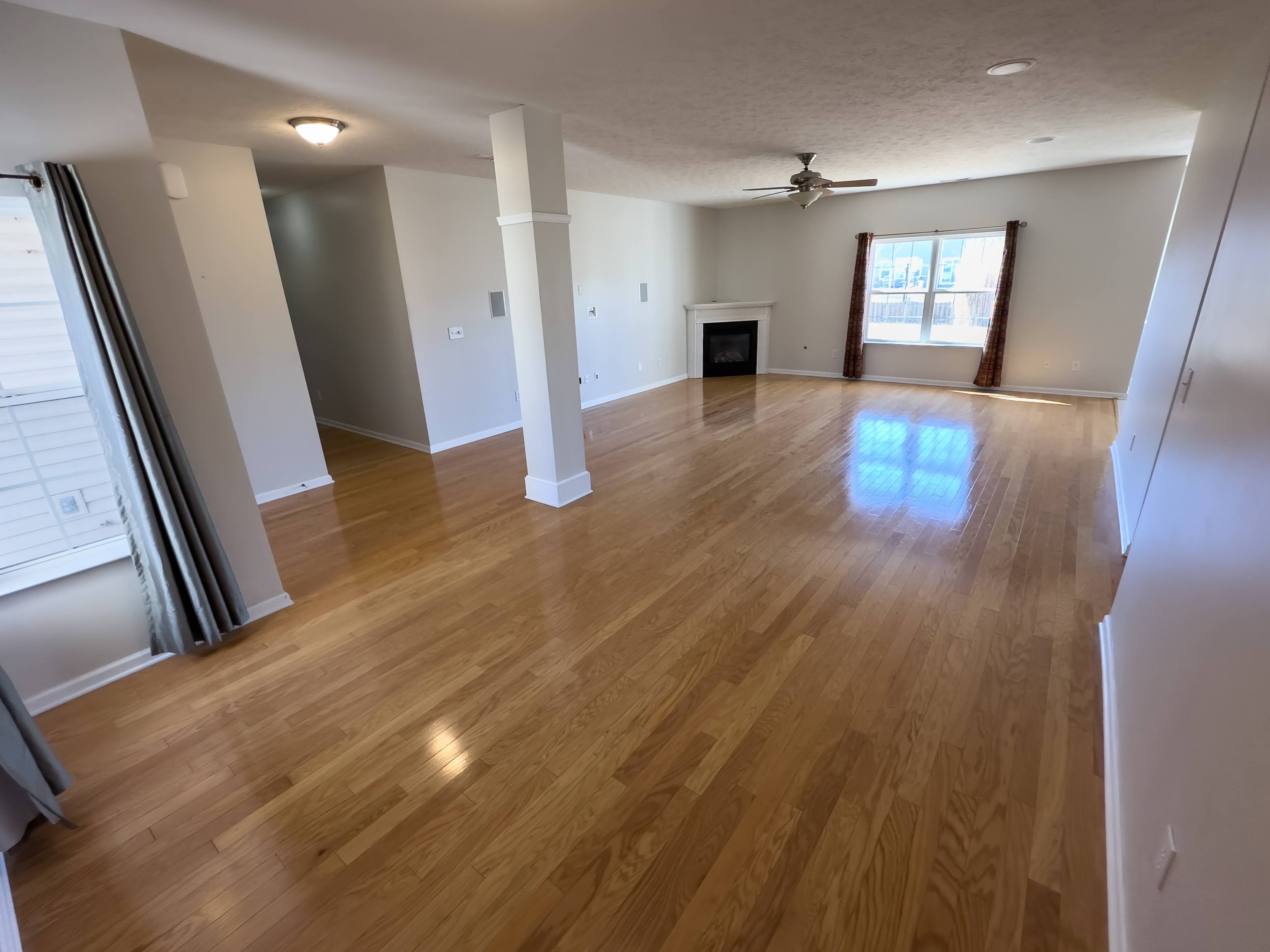 12972 Broncos Drive Fishers, IN 46037 - Photo 8 of 49