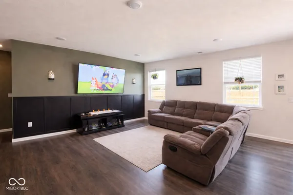 $299,900 | 1402 Buttercup Lane, Shelbyville, IN 46176