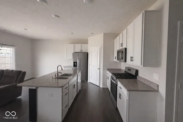 $299,900 | 1402 Buttercup Lane, Shelbyville, IN 46176