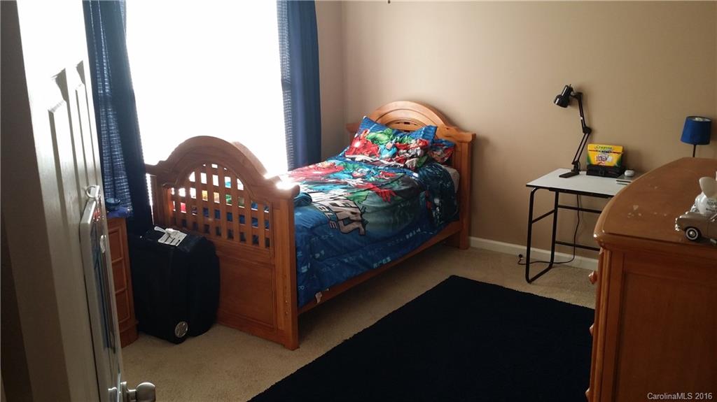 2233 Turtle Point Road Charlotte, NC 28262 - Photo 14 of 21 Gallery Image 14