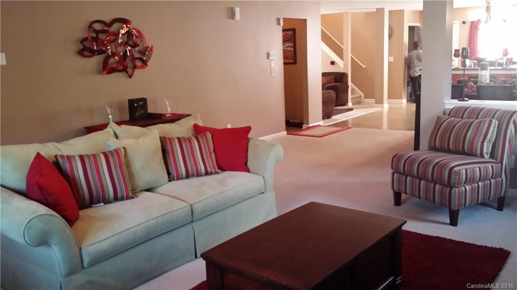 2233 Turtle Point Road Charlotte, NC 28262 - Photo 4 of 21 Gallery Image 4