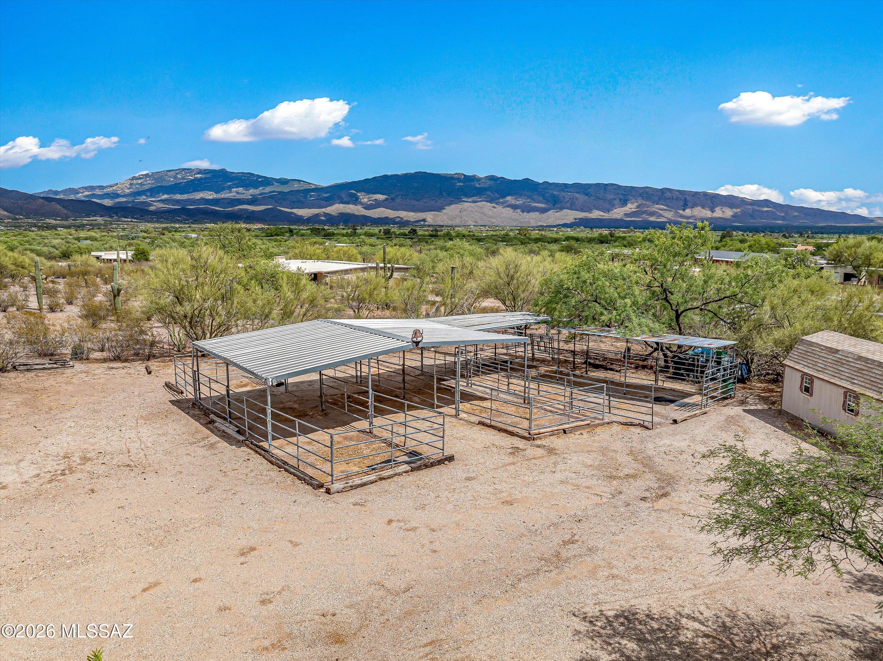 10961 East Roger Road Tucson, AZ 85749 - Photo 14 of 45 1st turnout adjacent to large 18 x 10 shed