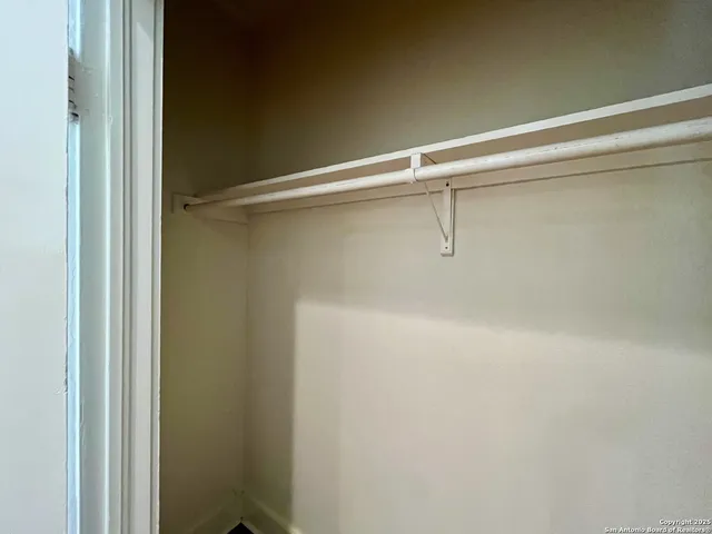 $575 | 1535 West Woodlawn Avenue, Unit 1, San Antonio, TX 78201