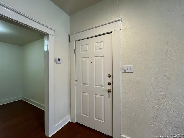 $575 | 1535 West Woodlawn Avenue, Unit 1, San Antonio, TX 78201