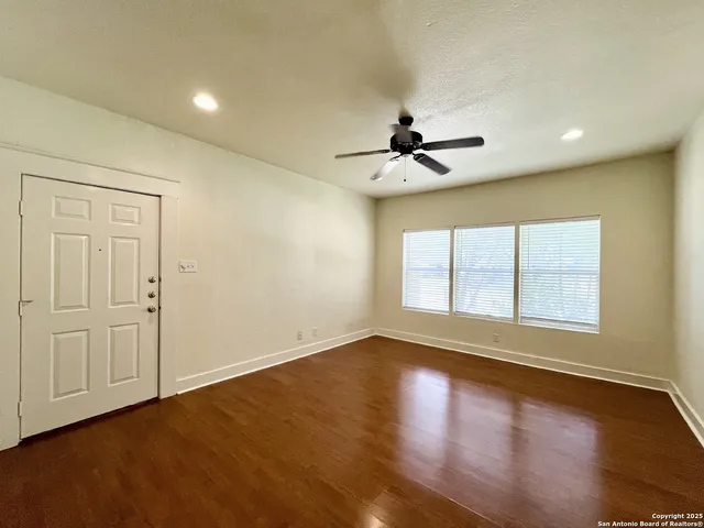 $575 | 1535 West Woodlawn Avenue, Unit 1, San Antonio, TX 78201