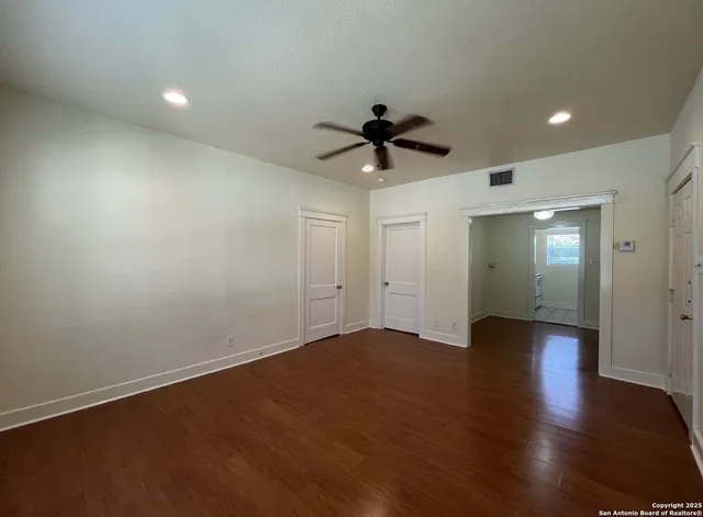 $575 | 1535 West Woodlawn Avenue, Unit 1, San Antonio, TX 78201