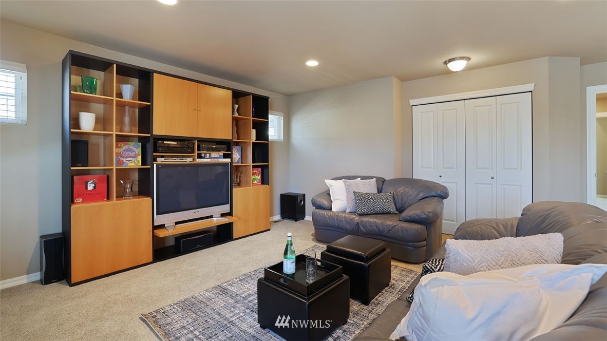 4807 Southeast 2nd Street Renton, WA 98059 - Photo 32 of 37