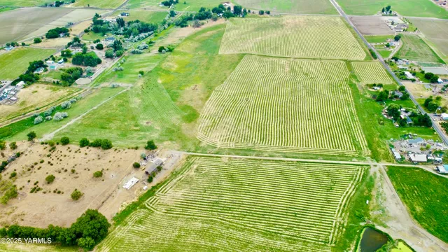 $999,900 | Nka Liberty Road, Granger, WA 98932