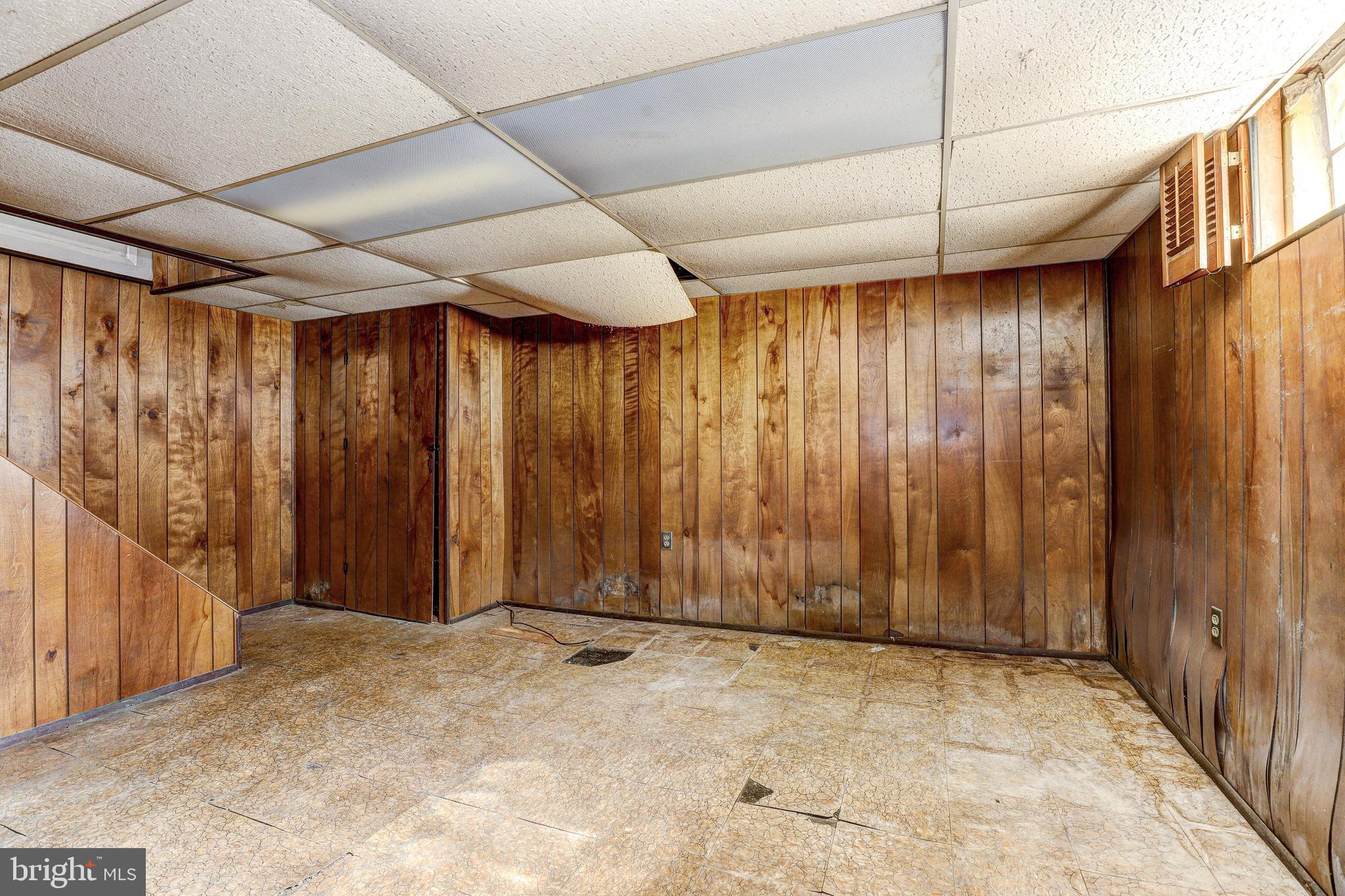 8656 Rock Oak Road Baltimore, MD 21234 - Photo 13 of 22 a view of an empty room