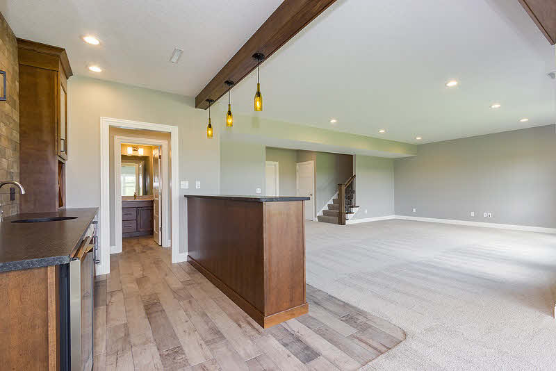 6543 Cardinal Road Bettendorf, IA 52722 - Photo 15 of 23 Gallery Image 15