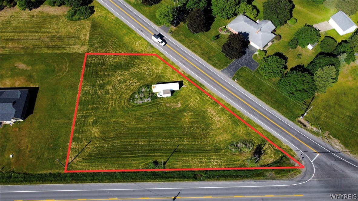 5603 Stone Road Lockport, NY 14094 - Photo 2 of 5