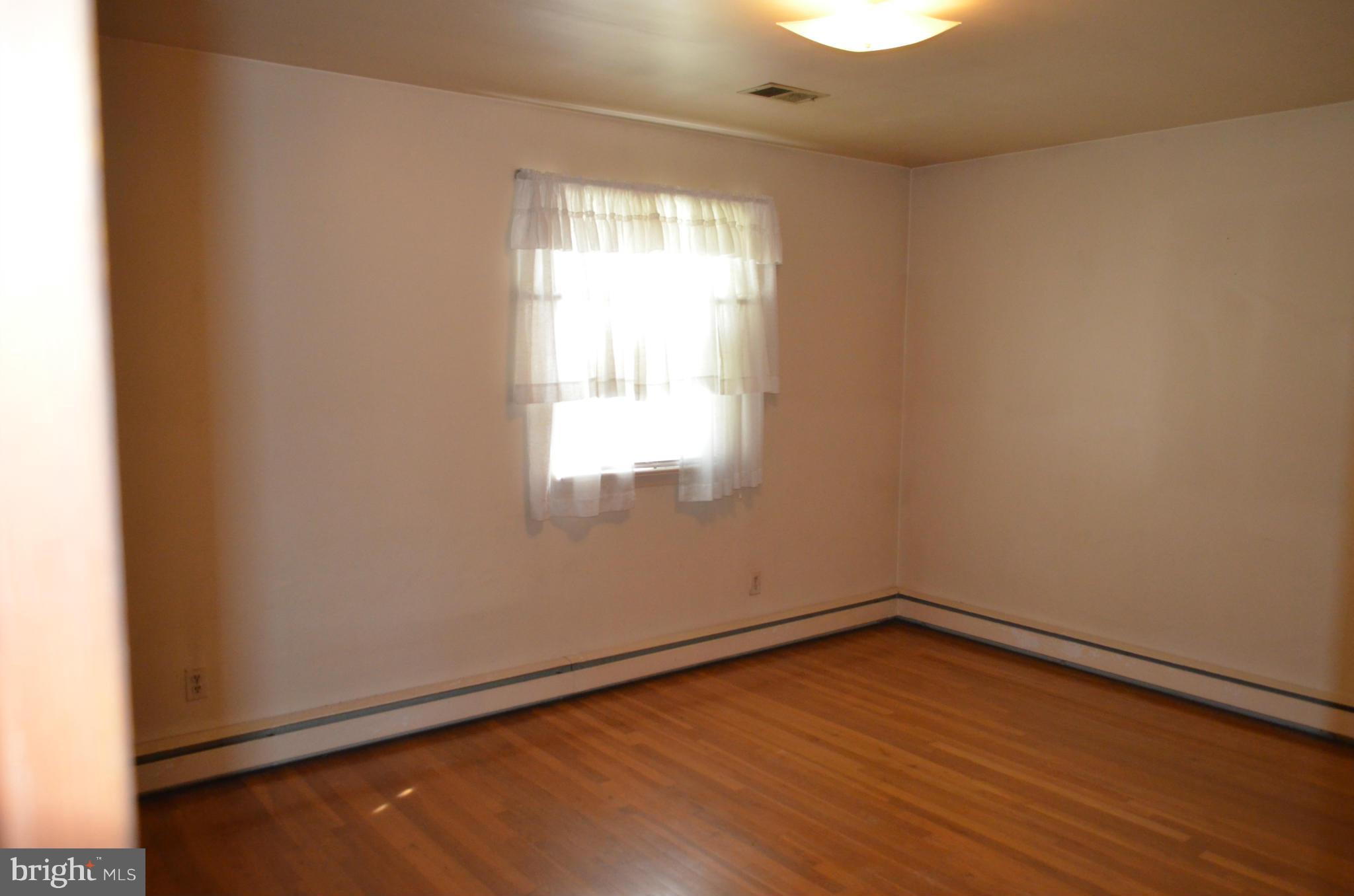 5885 Solomons Island Road Tracys Landing, MD 20779 - Photo 20 of 30 Bedroom