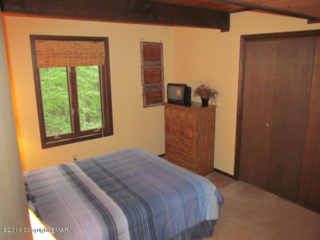 1029 Hampstead (aka 685 Hampstead) Road Bushkill, PA 18324 - Photo 8 of 17 Bedroom3