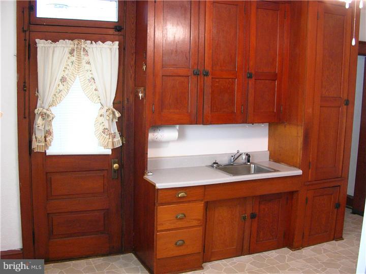 3104 Pricetown Road Temple, PA 19560 - Photo 4 of 21 Gallery Image 4
