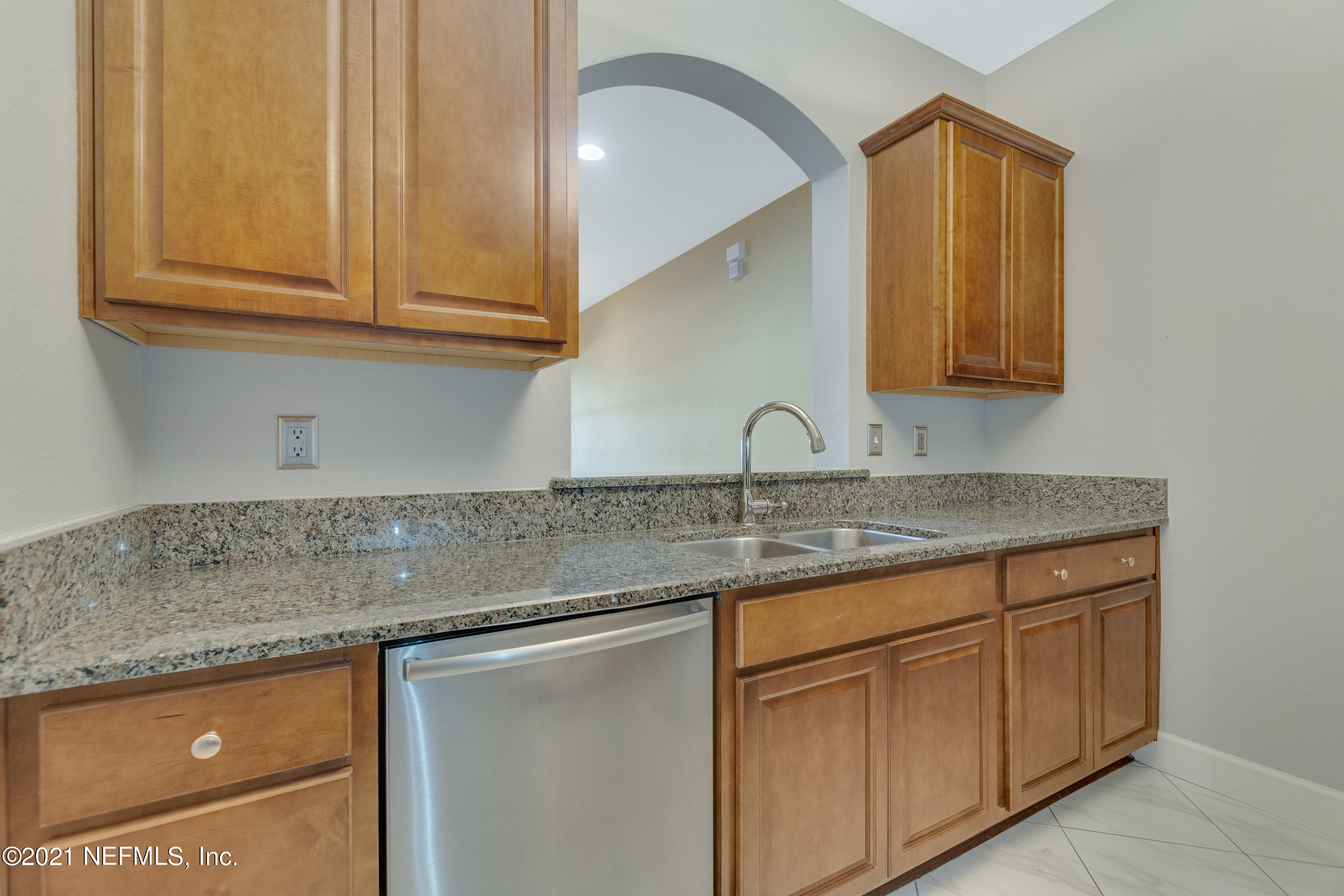 10550 Baymeadows Road, Unit 205 Jacksonville, FL 32256 - Photo 13 of 41 DSC_5415__