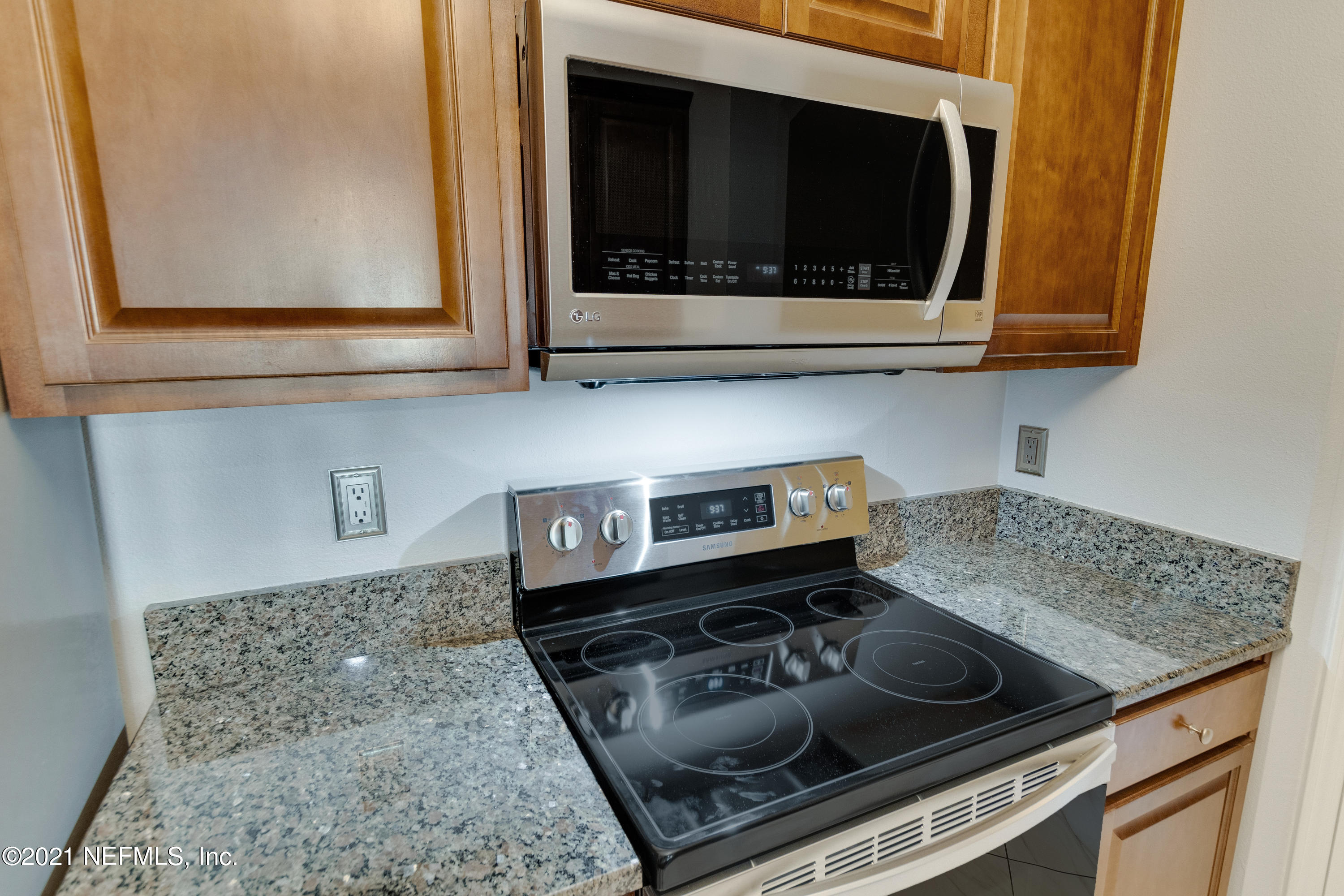 10550 Baymeadows Road, Unit 205 Jacksonville, FL 32256 - Photo 15 of 41 DSC_5418__