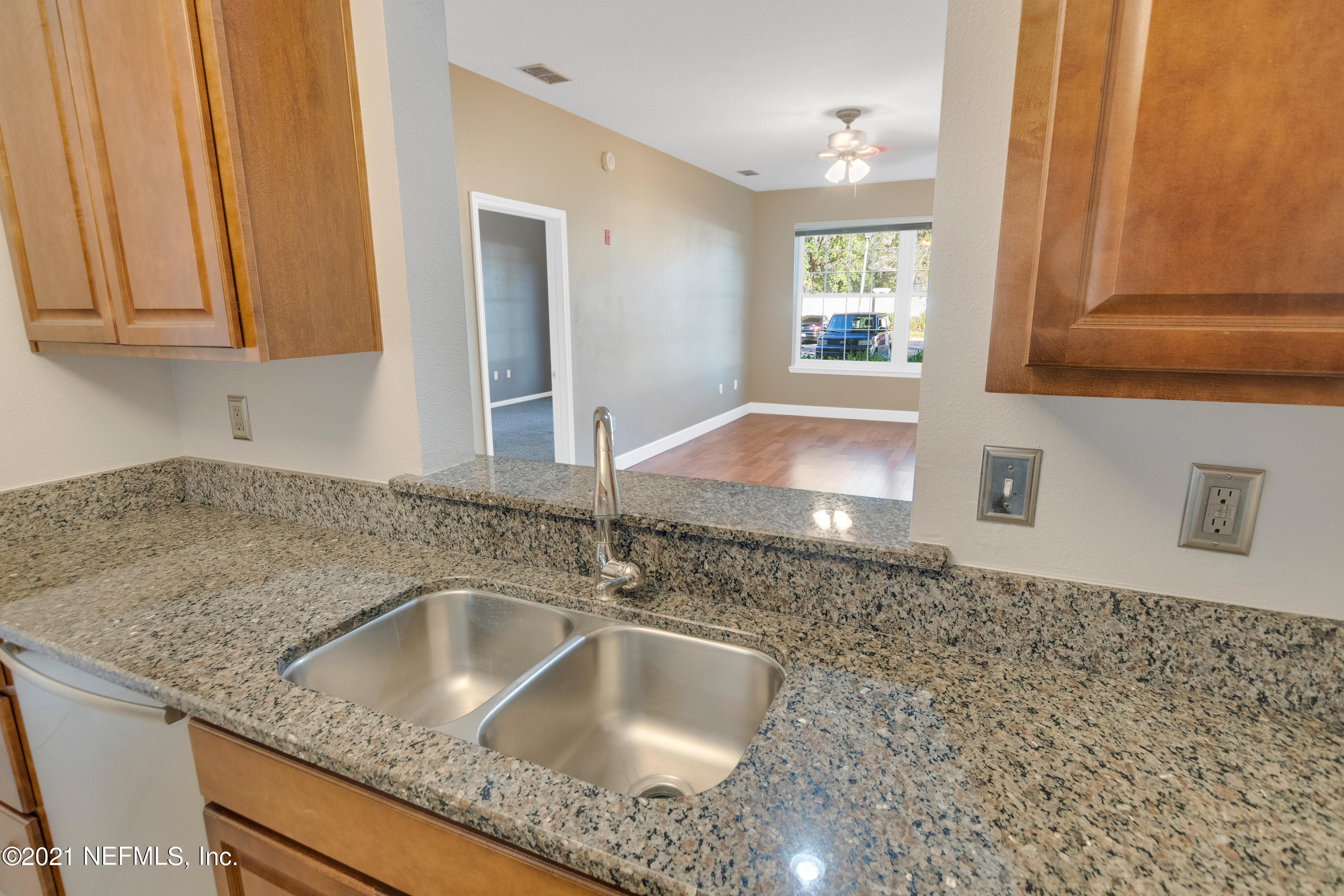 10550 Baymeadows Road, Unit 205 Jacksonville, FL 32256 - Photo 16 of 41 DSC_5421__