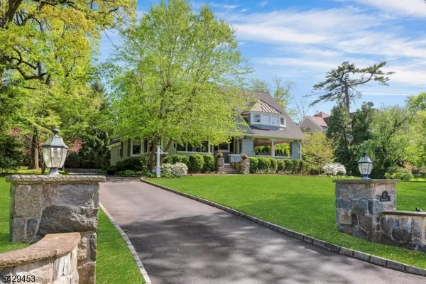 $3,425,000 | 27 Bedford Road, Summit, NJ 07901