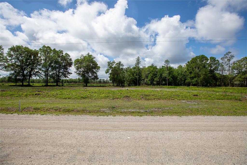 Northwest 185th Street Starke, FL 32091 - Photo 19 of 19 a view of a golf course