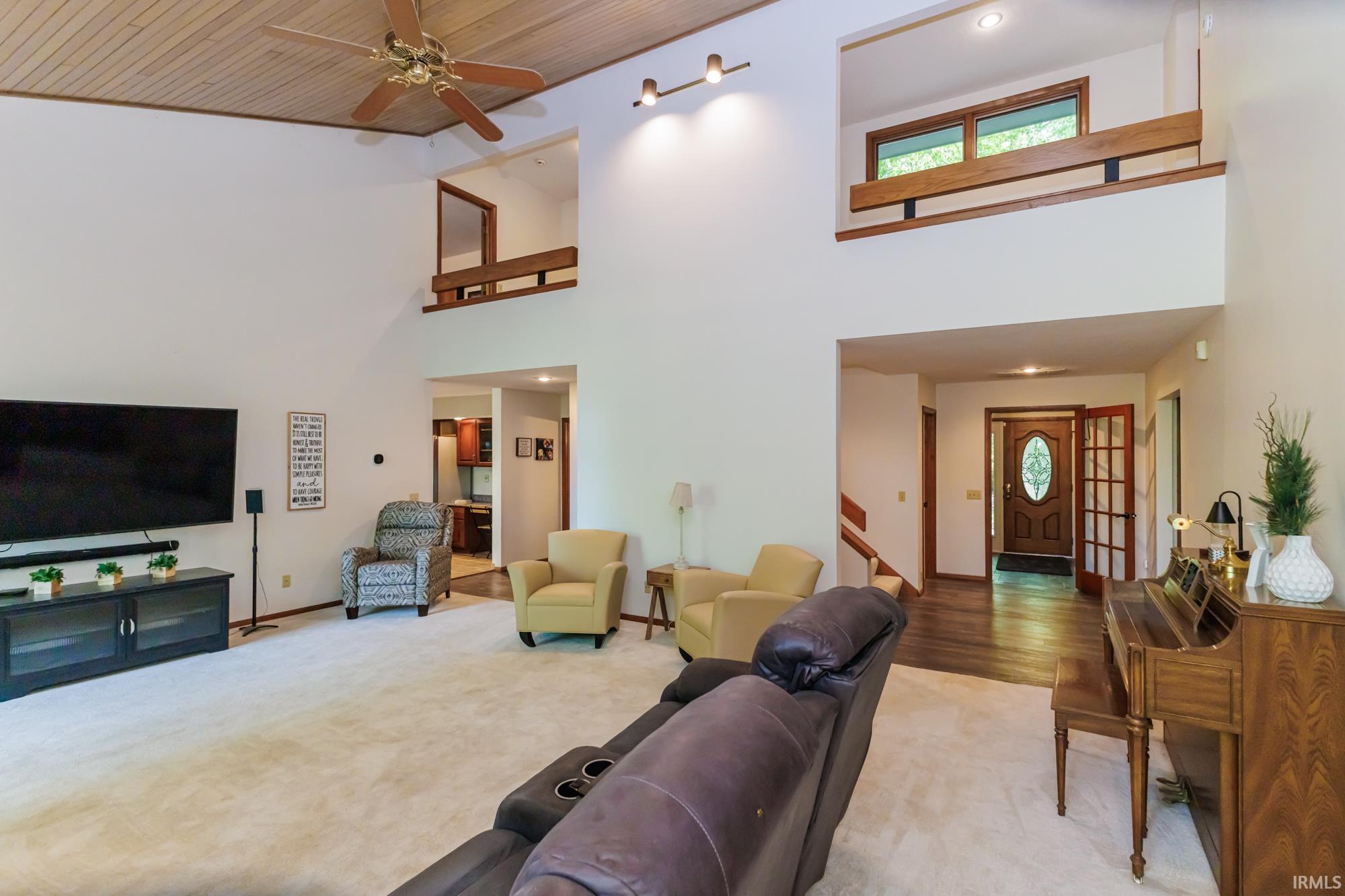 7509 West River Road Yorktown, IN 47396 - Photo 20 of 36