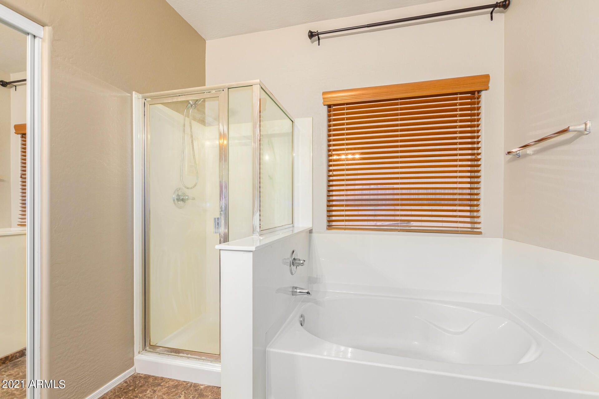 10070 East Hay Loft Road Florence, AZ 85132 - Photo 16 of 29 Primary Suite Bathroom