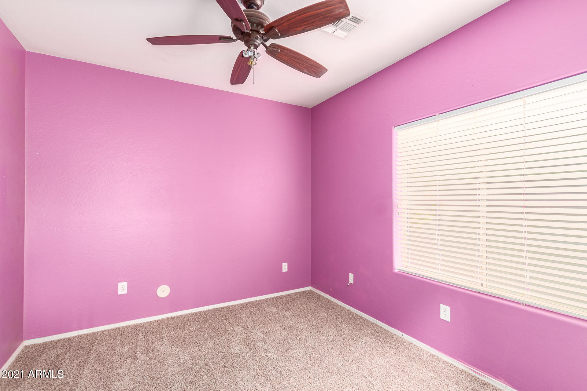 10070 East Hay Loft Road Florence, AZ 85132 - Photo 19 of 29 Secondary Bedroom with Walk-in Closet