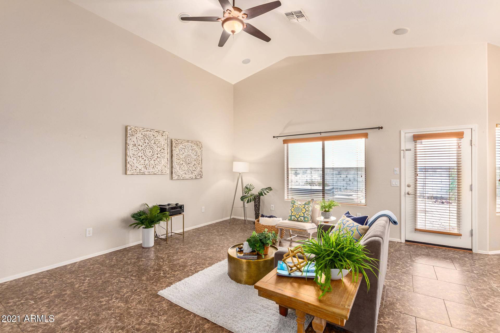 10070 East Hay Loft Road Florence, AZ 85132 - Photo 6 of 29 Great Room