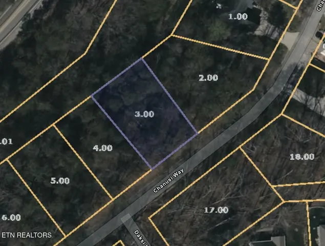 $750,000 | 105 Chanusi Way, Loudon, TN 37774