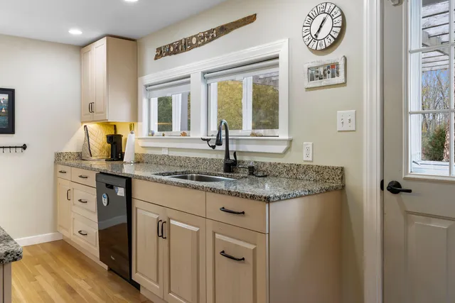 $495,000 | 40 Highland Street, Rockland, ME 04841