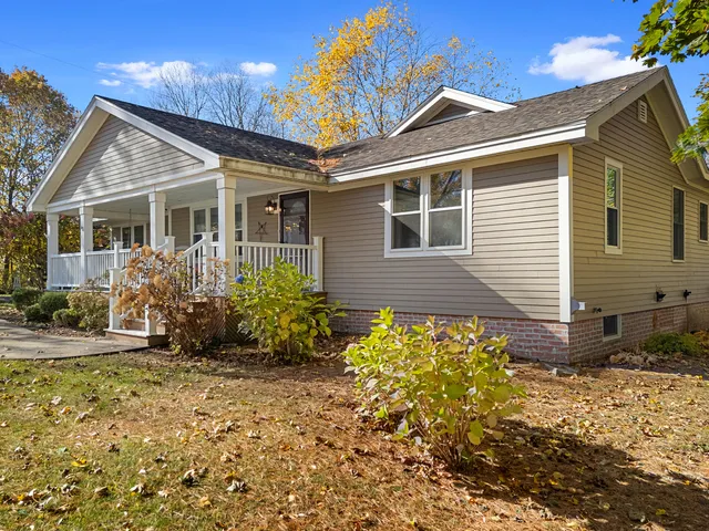 $495,000 | 40 Highland Street, Rockland, ME 04841