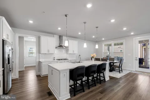 $999,999 | 15503 Twin River Circle, Bowie, MD 20716