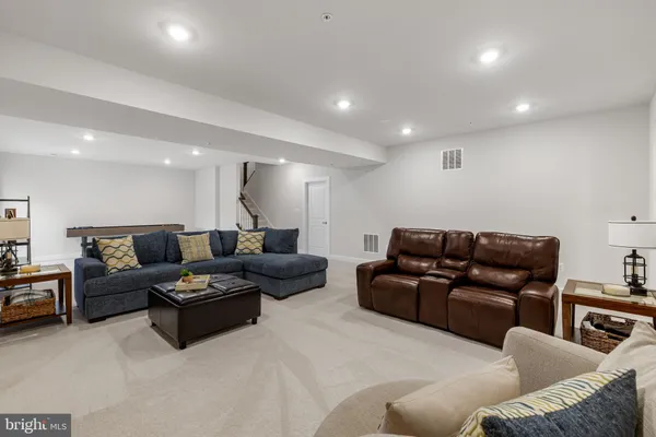 $1,050,000 | 15503 Twin River Circle, Bowie, MD 20716