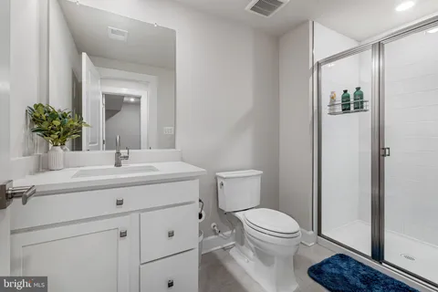 $999,999 | 15503 Twin River Circle, Bowie, MD 20716