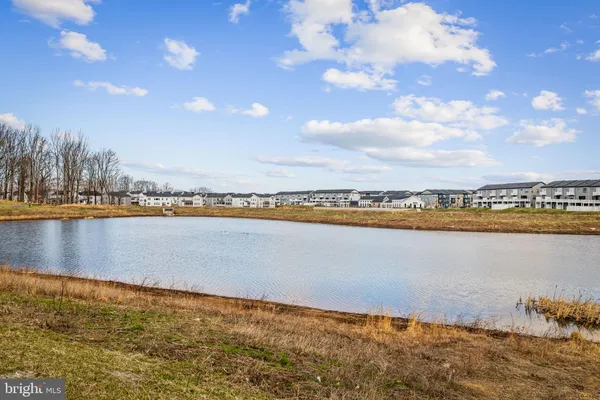 $1,050,000 | 15503 Twin River Circle, Bowie, MD 20716