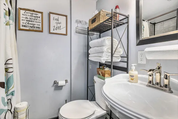 $189,000 | 205 Moores River Drive, Lansing, MI 48910