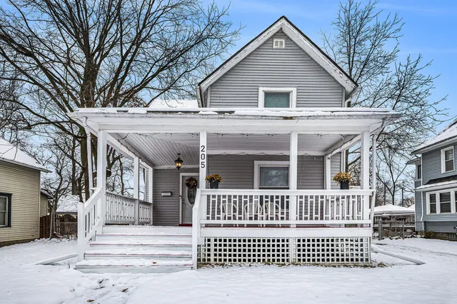 $195,000 | 205 Moores River Drive, Lansing, MI 48910