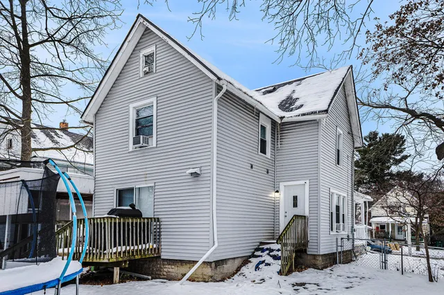 $195,000 | 205 Moores River Drive, Lansing, MI 48910