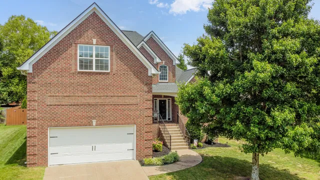 $729,900 | 2766 Trasbin Court, Thompson's Station, TN 37179