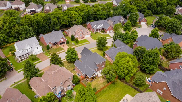 $729,900 | 2766 Trasbin Court, Thompson's Station, TN 37179