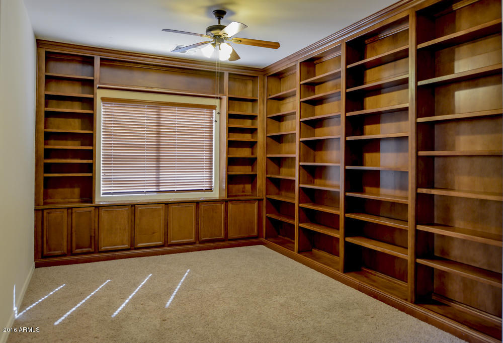 17551 West Verdin Road Goodyear, AZ 85338 - Photo 4 of 27 _DSC7927-Edit