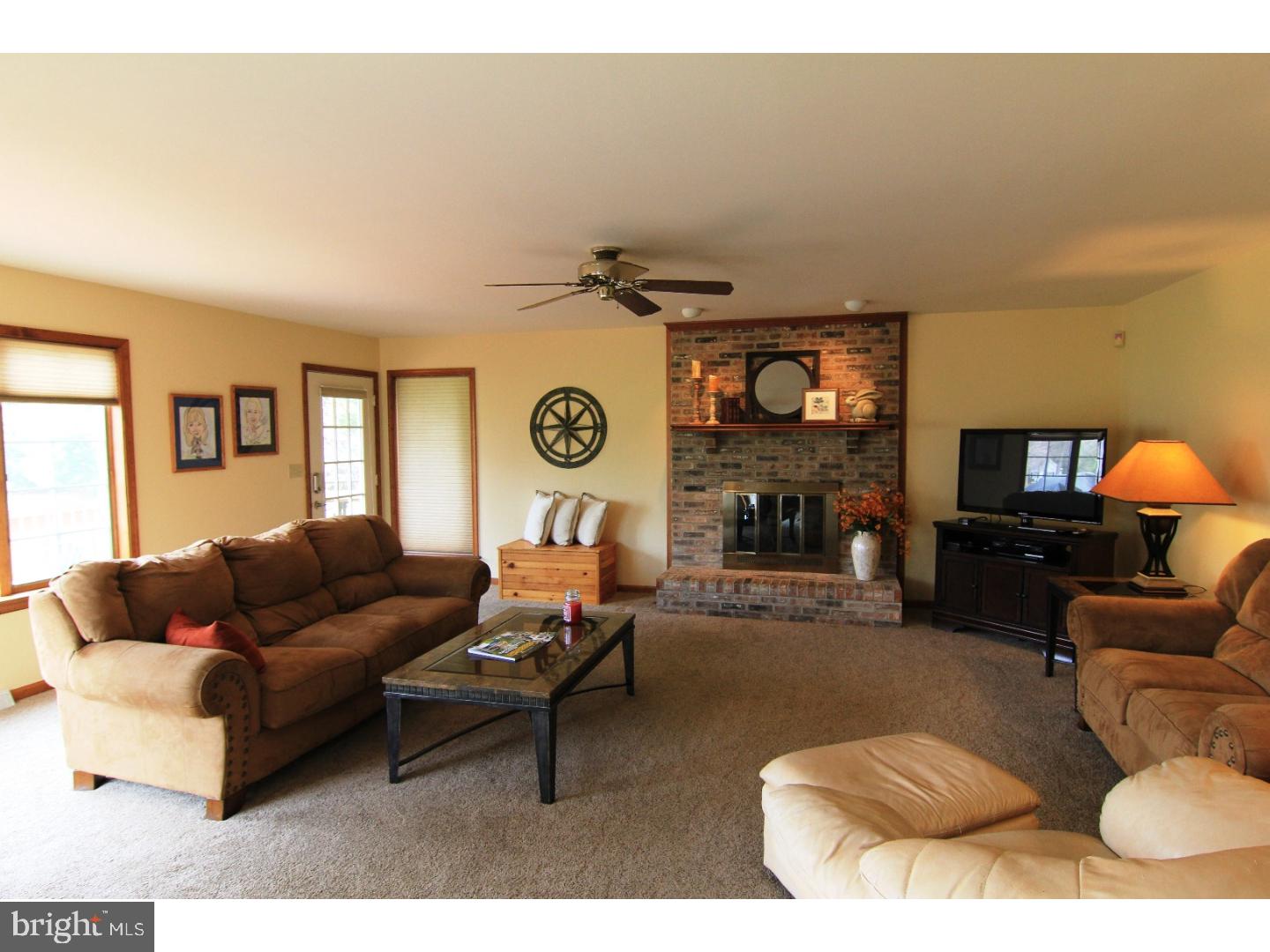 306 Concord Road Dover, DE 19904 - Photo 11 of 25 Family Room